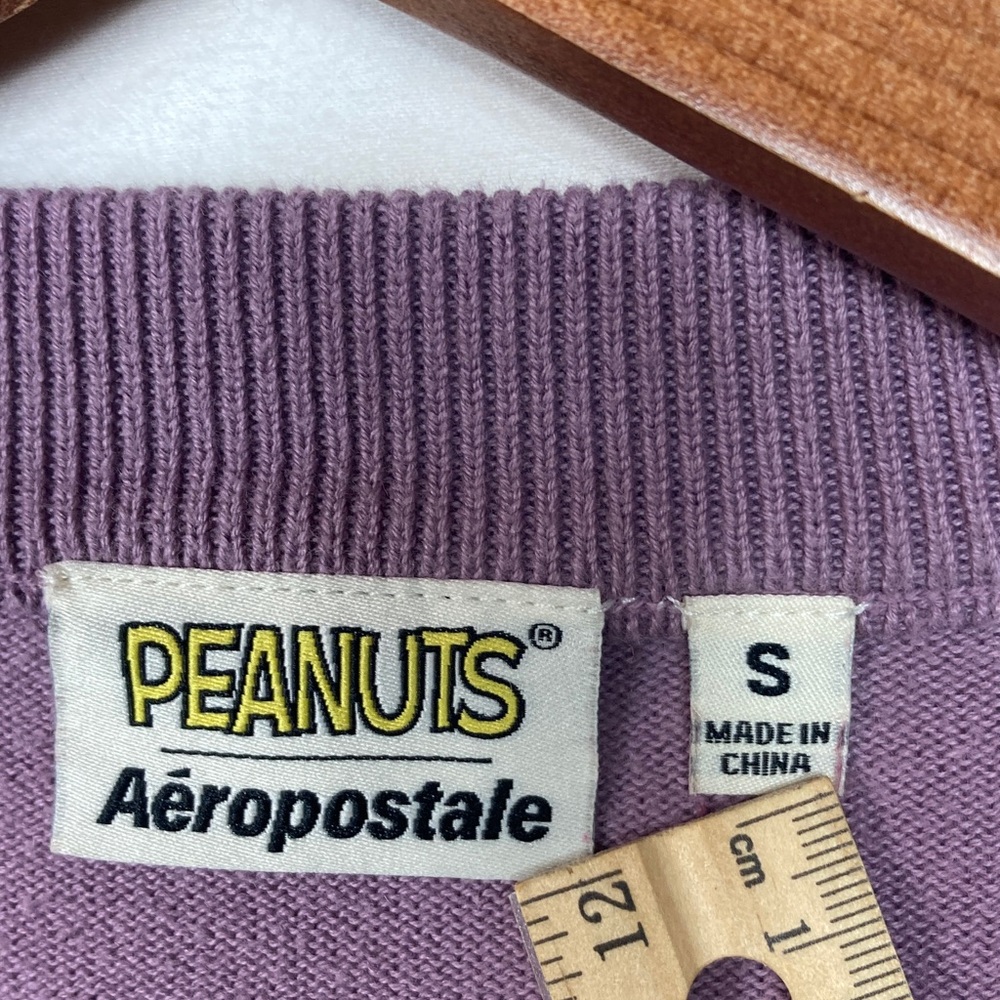 📦 Aeropostale Lilac Peanuts Snoopy & Woodstock Sweater $4.99 shipping - Picture 6 of 10